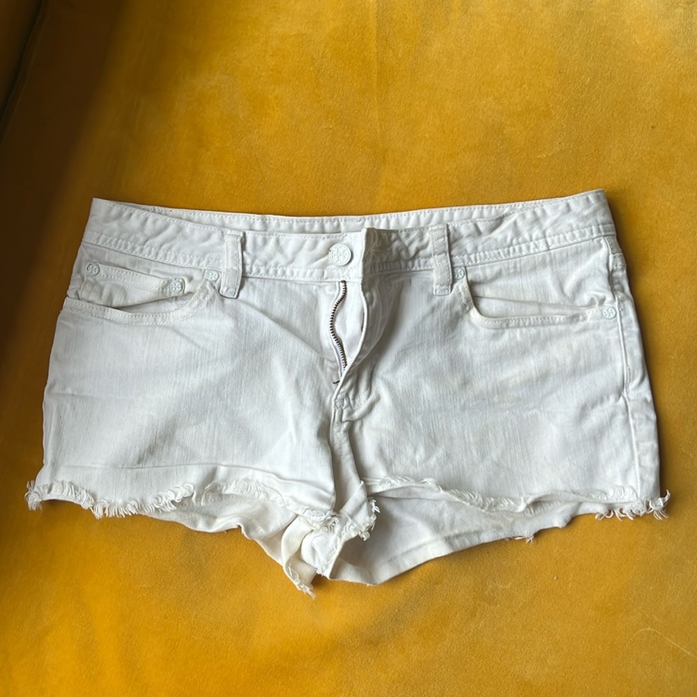 Tory Burch whit denim shorts